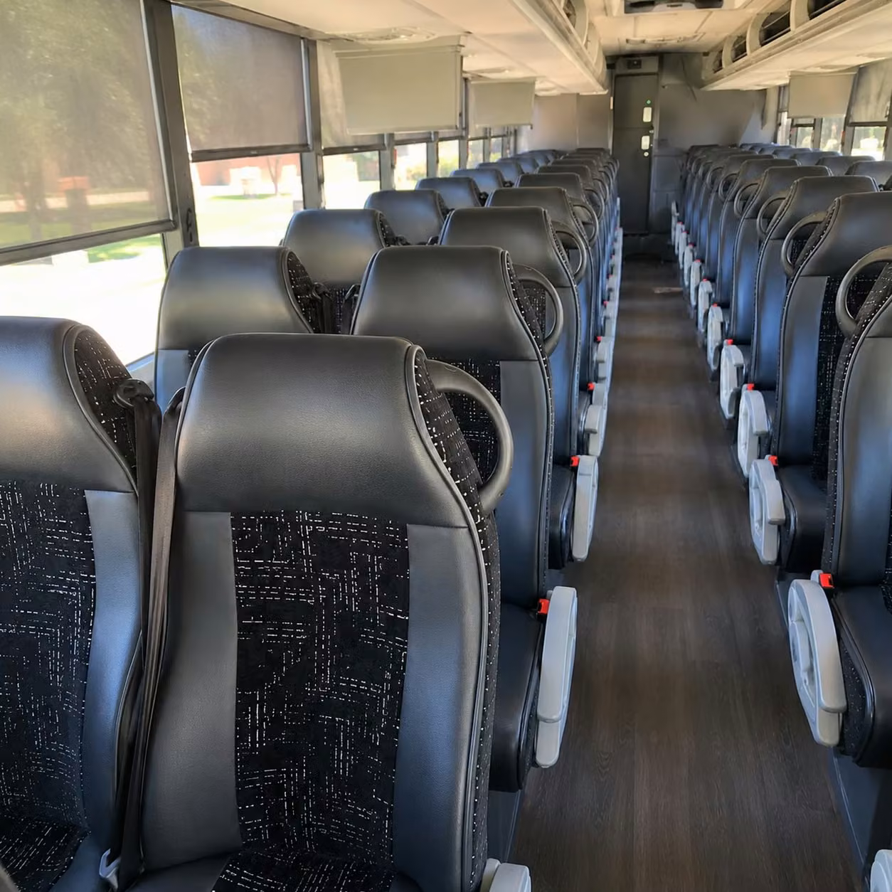 compare charter buses and minibuses for west jordan government events and ceremonies