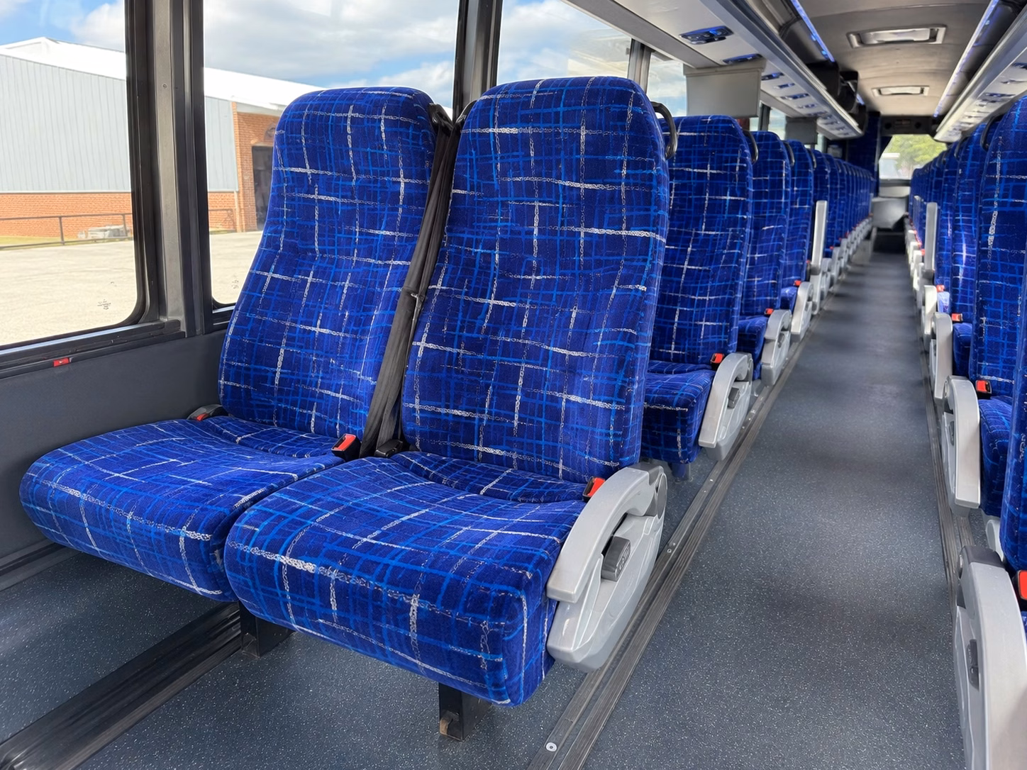 shuttle guests between west jordan venues and salt lake valley hotels with ease
