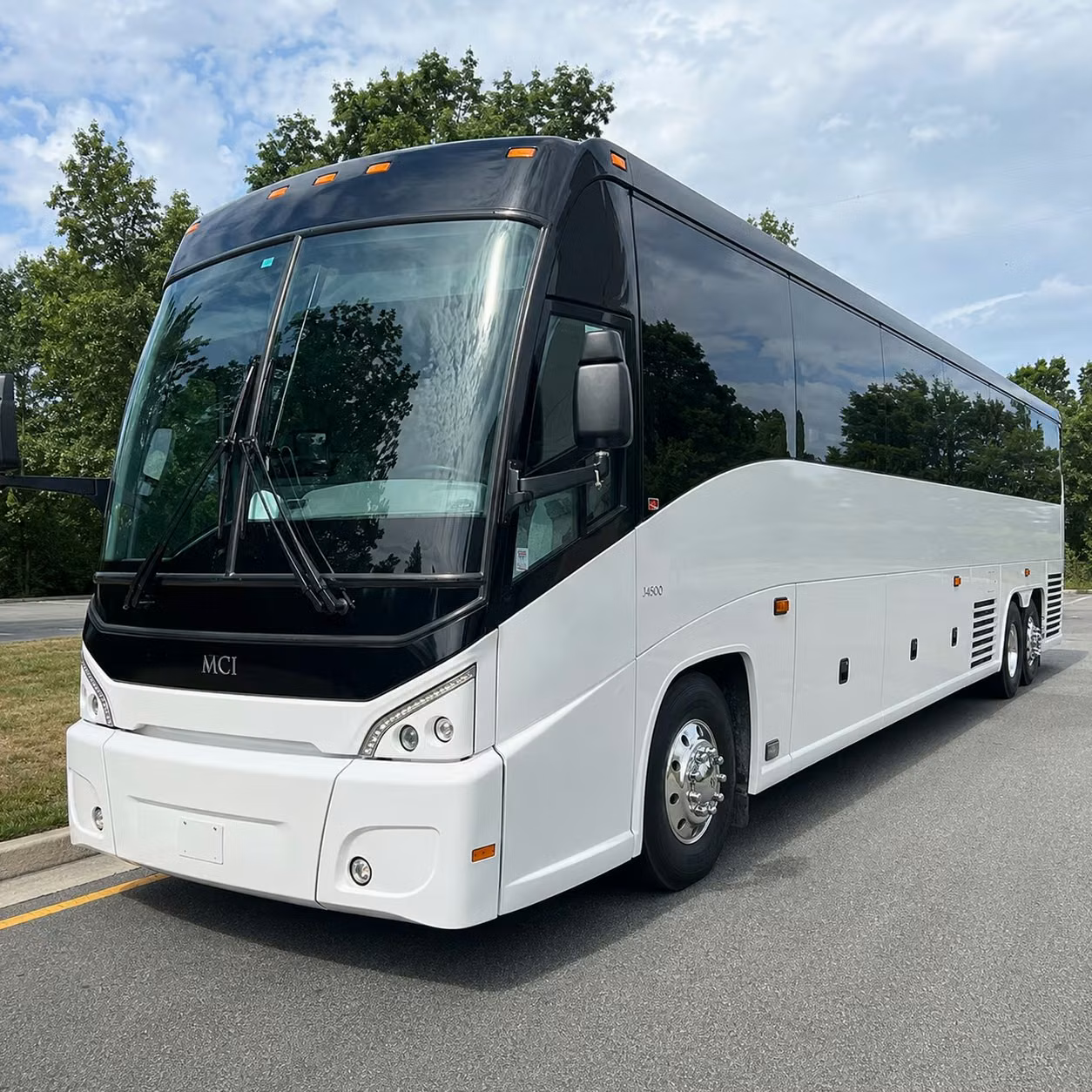 sports team and tournament travel from west jordan on long distance charter buses