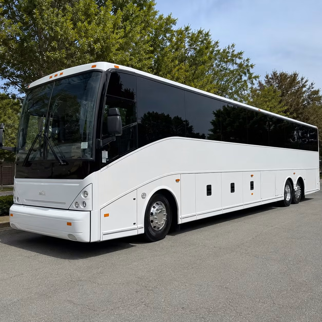 sports teams and fan groups traveling through slc can ride together in style